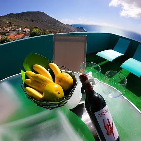 Surf House La Palma *